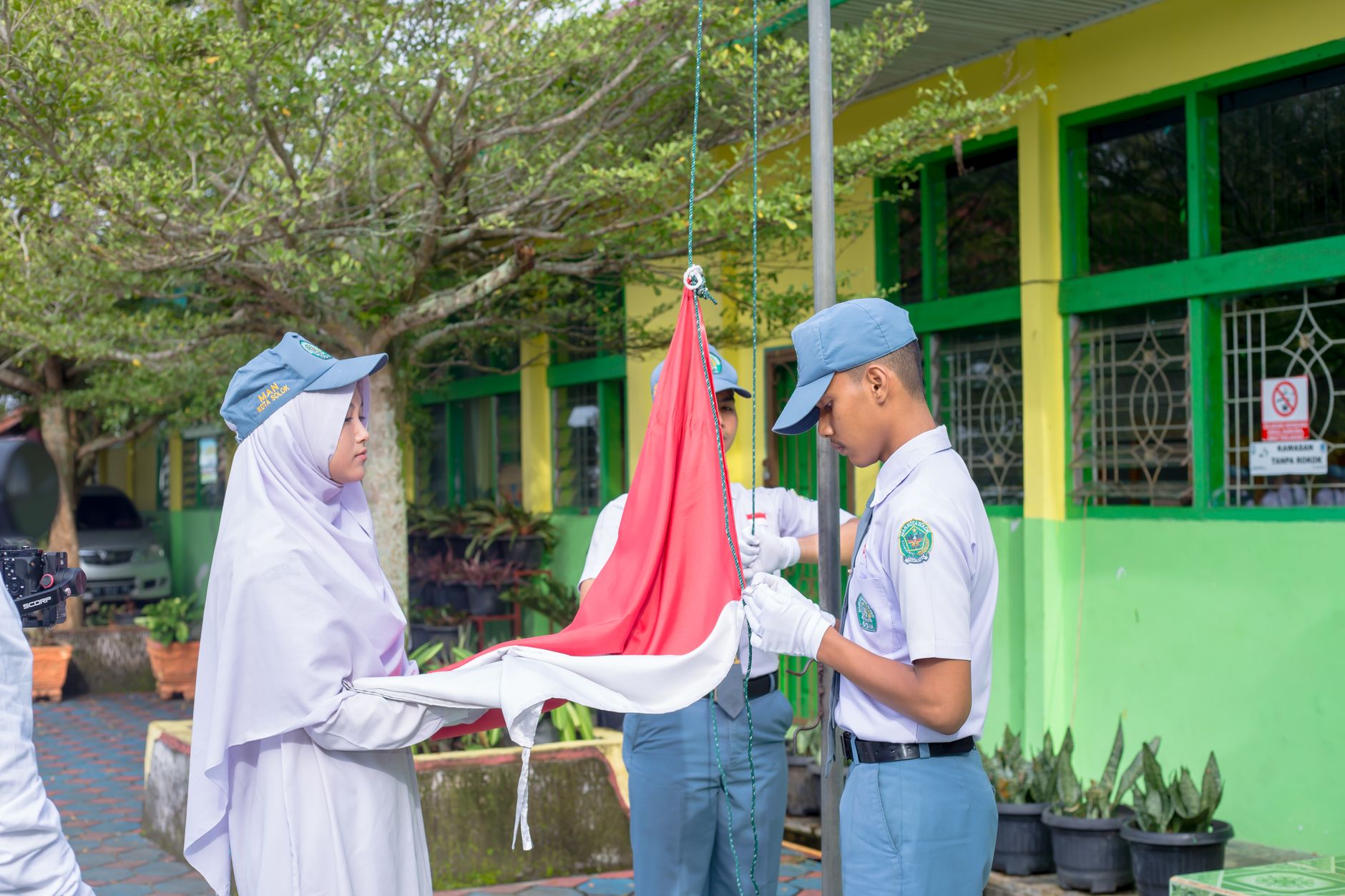 Gambar judul utama berita nasional menampilkan headline terkini dan ilustrasi terkait peristiwa penting di Indonesia